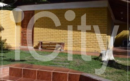 Amplia casa en Venta en la cuidad de Iquique UF 35.000