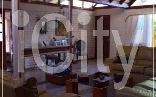 Amplia casa en Venta en la cuidad de Iquique UF 35.000