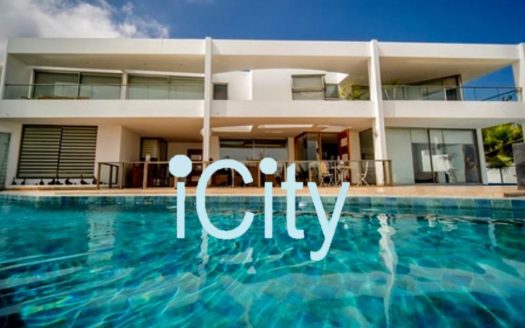 UF 28.000 ESPECTACULAR CASA EN LOTEO PARADOR EN SOL IQUIQUE