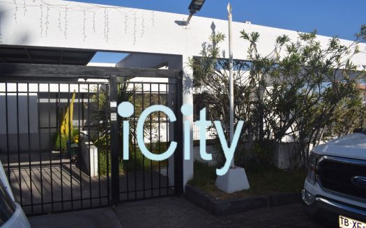 UF 18.000 ESPECTACULAR CASA EN VENTA SECTOR SUR – PRIMERAS PIEDRAS