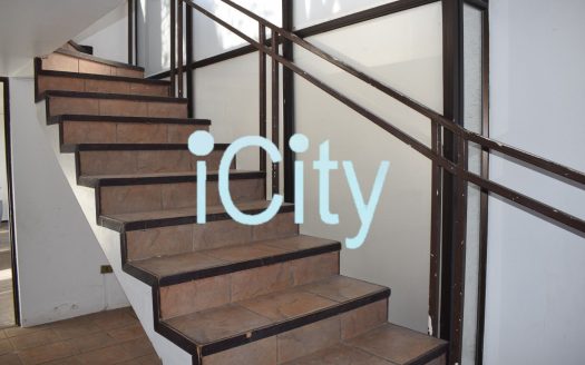 UF 18.000 ESPECTACULAR CASA EN VENTA SECTOR SUR – PRIMERAS PIEDRAS