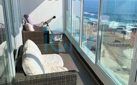 ARRIENDO Lujosos departamento en condominio Huantajaya