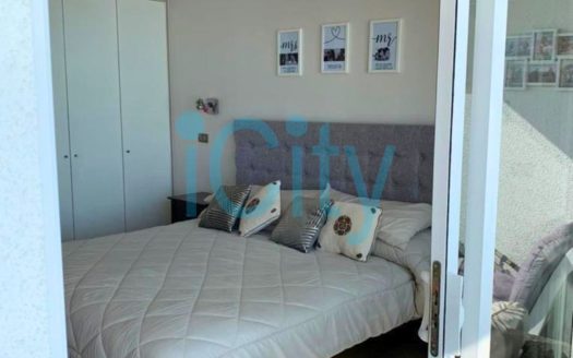 VENTA Amplio departamento Huantajaya