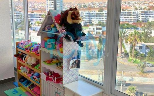 VENTA Amplio departamento Huantajaya