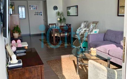 VENTA Amplio departamento Huantajaya